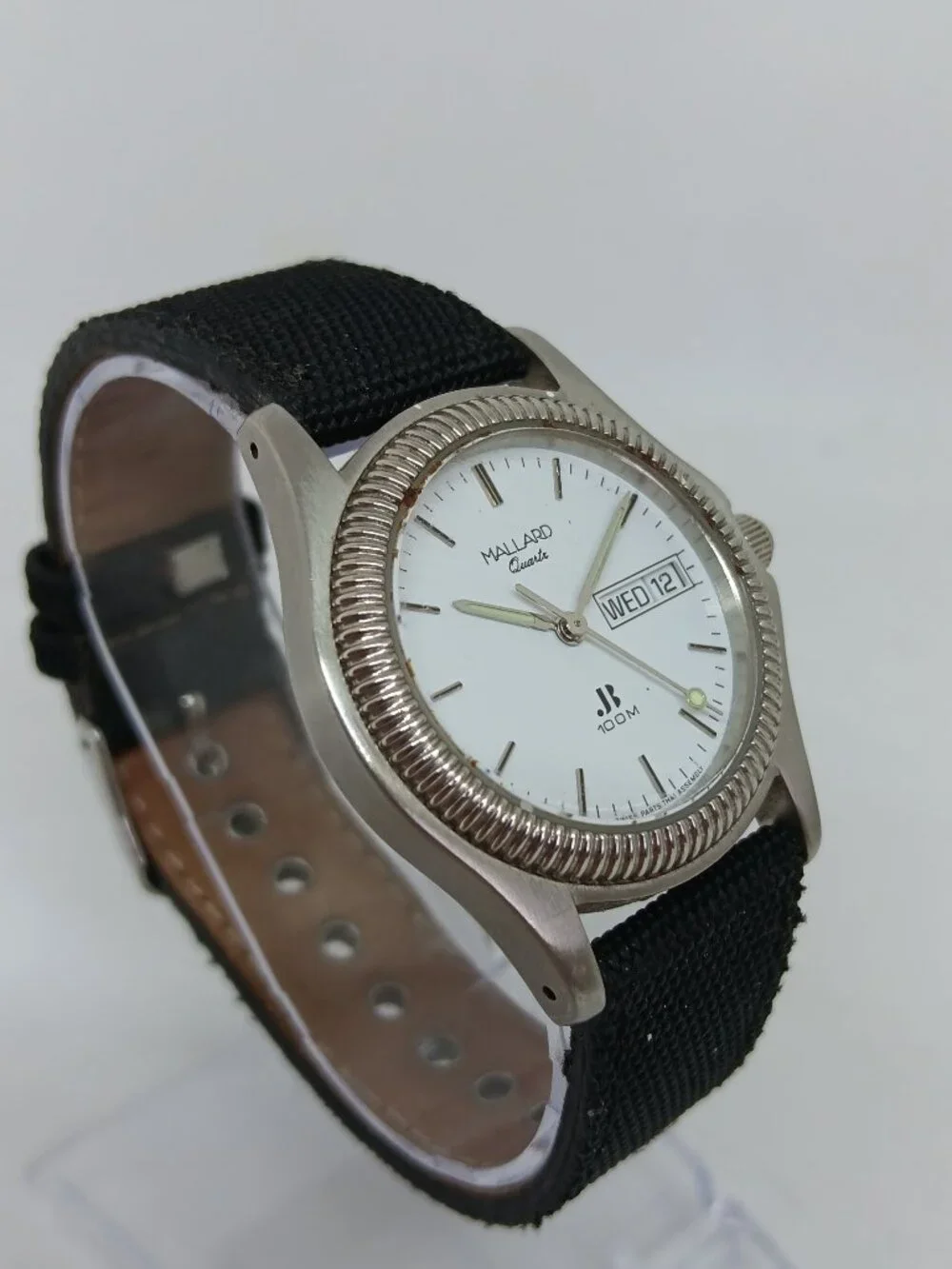 VINTAGE Jules Borel JB-W28 Mallard 34mm Silver Quartz Day / Date Watch NEW BATT